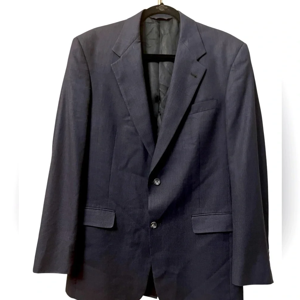Burberry Black  Textured Fabric Size 42L